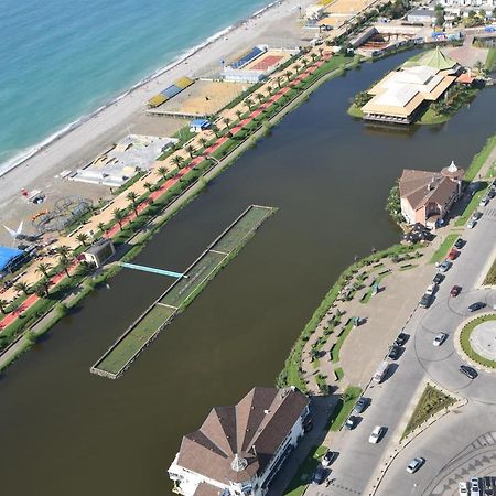 Diamond Apartment Батуми Екстериор снимка